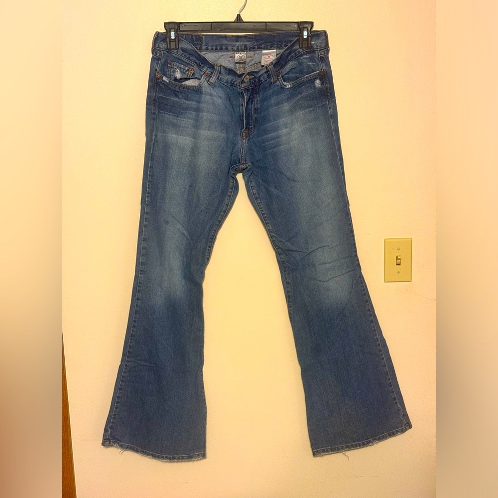 Lucky 🍀 Jeans! Flare leg!!